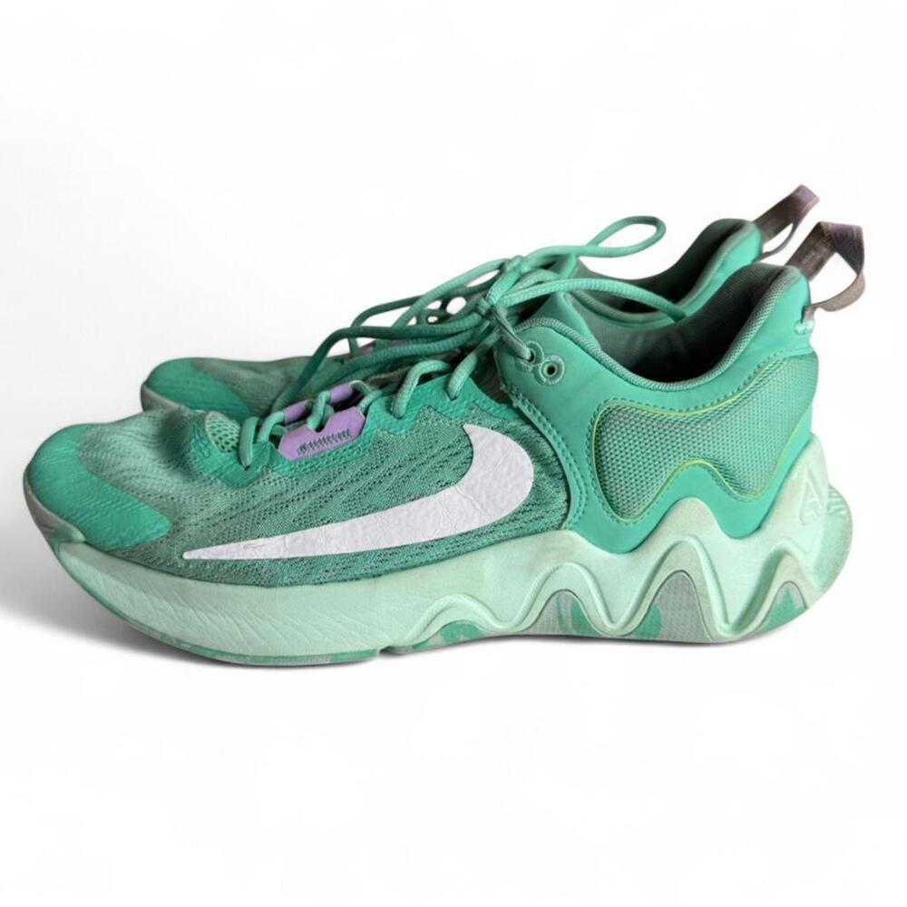 Nike Giannis Immortality 2 basketball Light Menta/White-Lilac colorway Sz‎ 11.5